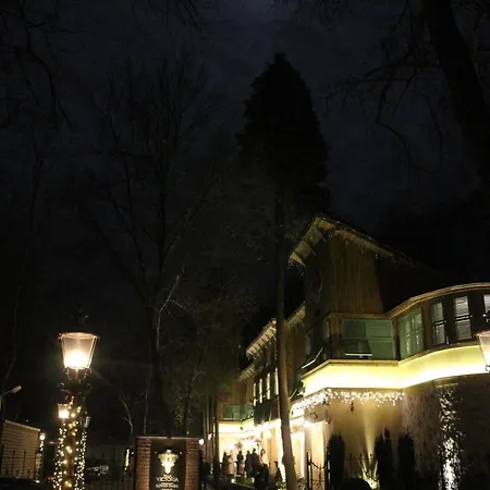 Villa Victoria-loven Park