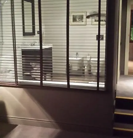 فيلة Victoria-loven Park